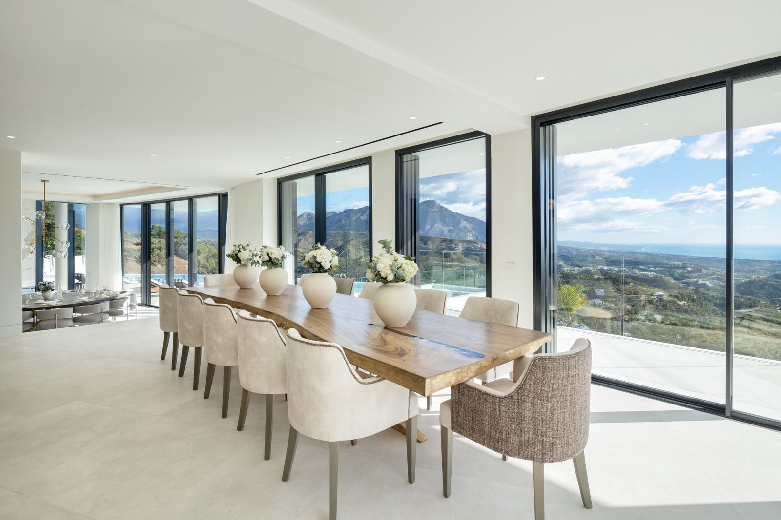 31 modern dining room mountain view